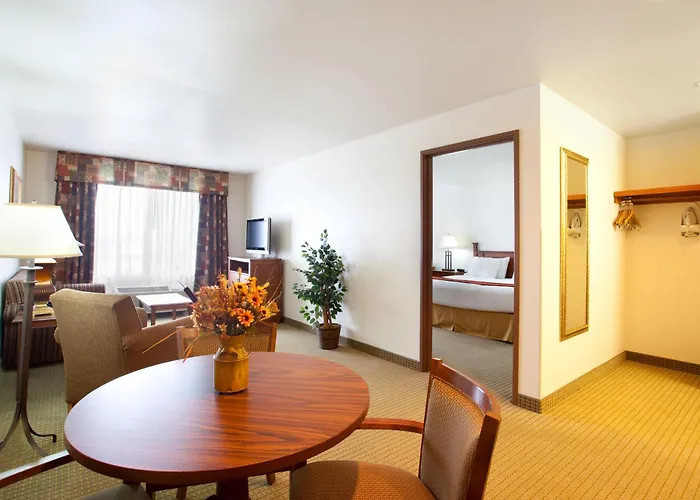Hotel Express & By Ihg Mattoon