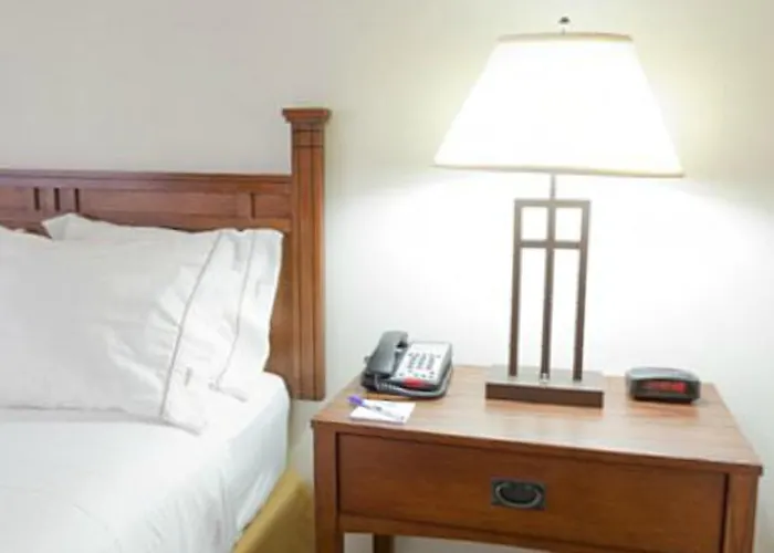 Hotel Express & By Ihg 2*
